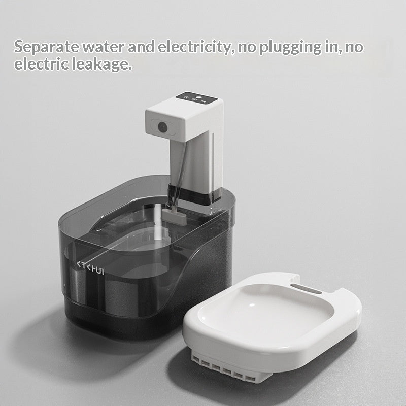 Fresh Running Water Cat Fountain — Motion-Sensing, Quiet Filtration
